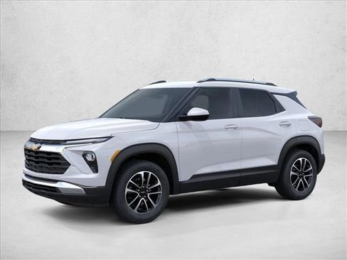 New 2026 Chevrolet TrailBlazer LT w/ Driver Confidence Package FWD image 3