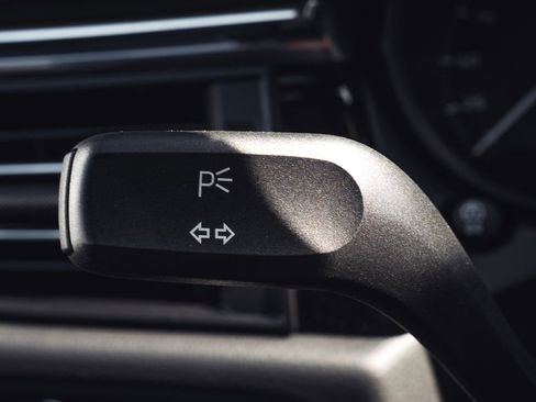 New 2025 Porsche Macan image 44