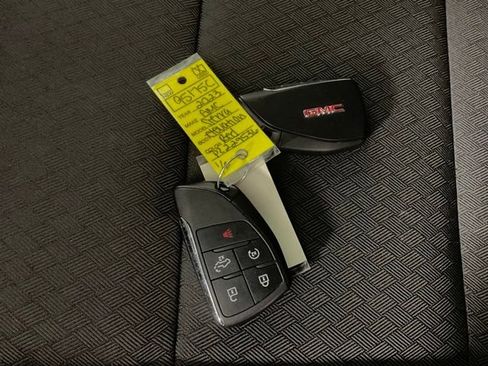 Used 2023 GMC Sierra 1500 Elevation AWD/4WD image 45