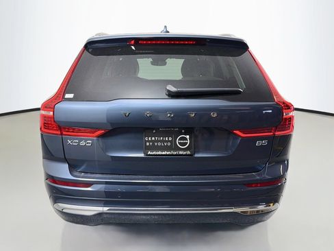 Certified 2023 Volvo XC60 B5 Plus w/ Climate Package FWD image 7