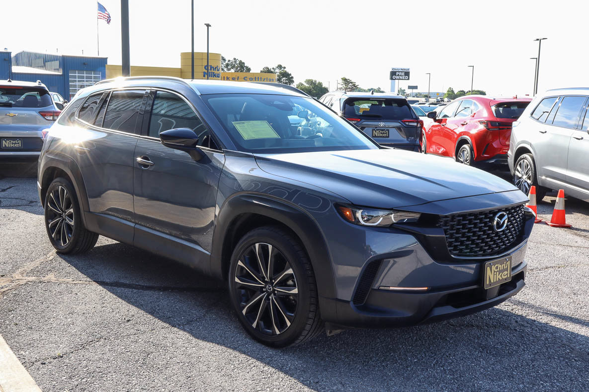 Used 2025 MAZDA CX-50 AWD 2.5 S w/ Premium Plus Pkg image 3
