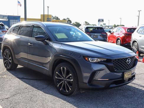 Used 2025 MAZDA CX-50 AWD 2.5 S w/ Premium Plus Pkg image 3