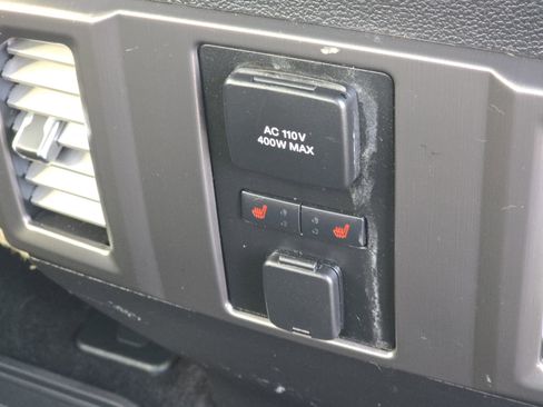 Used 2016 Ford F150 Limited w/ Trailer Tow Package image 29