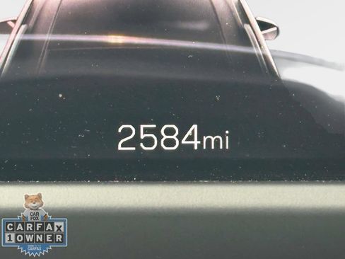 Used 2025 GMC Acadia Denali AWD/4WD image 31