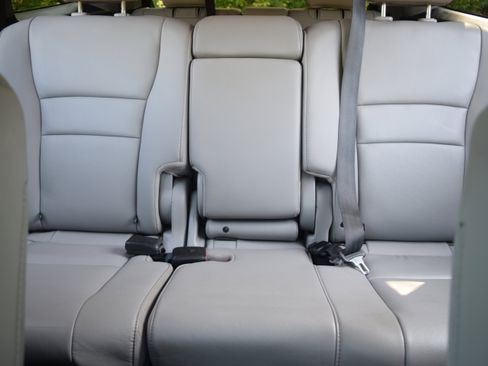 Used 2017 Honda Pilot EX-L image 16