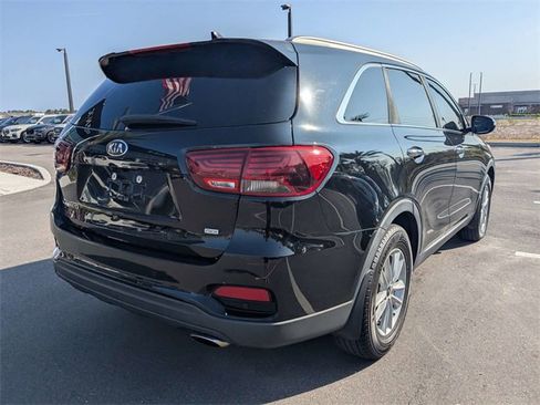 Used 2019 Kia Sorento LX w/ Option Group 020 image 3