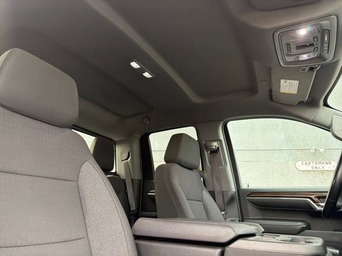 Used 2023 Chevrolet Silverado 1500 LT w/ Z71 Off-Road Package image 16