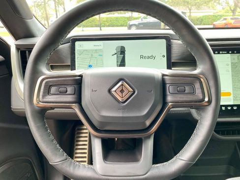 Used 2023 Rivian R1S Adventure image 17