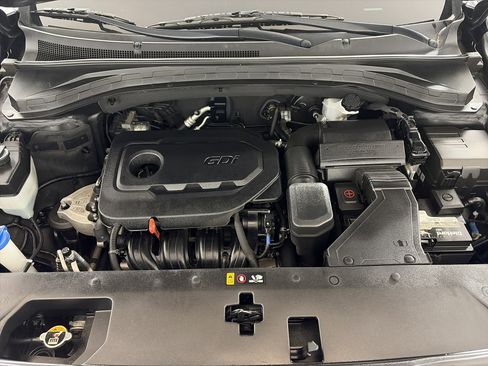 Used 2019 Hyundai Santa Fe SEL image 11