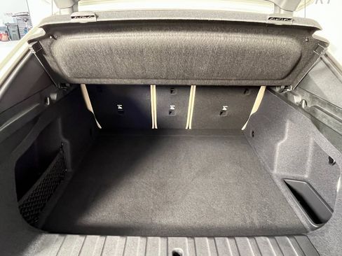 Used 2025 BMW X2 xDrive28i w/ Technology Package image 18