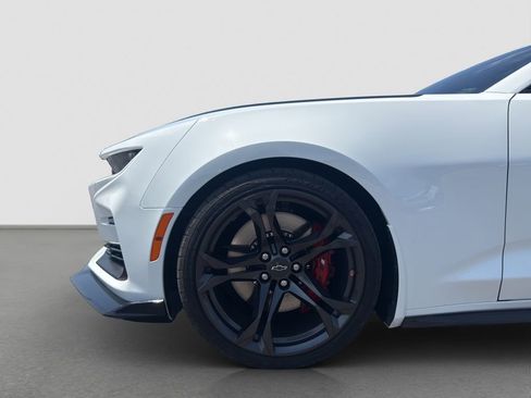 Used 2023 Chevrolet Camaro SS RWD image 10
