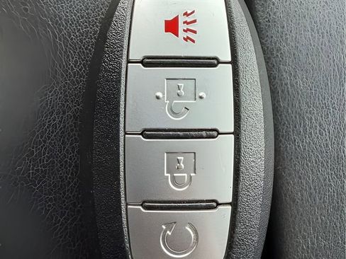 Used 2022 Nissan Rogue SV AWD/4WD image 20