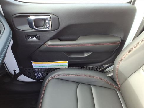 New 2026 Jeep Wrangler Unlimited Rubicon image 31