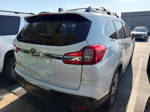 Used 2021 Subaru Ascent Touring AWD/4WD image 3
