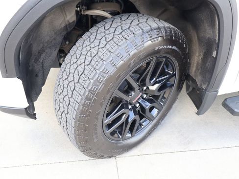 Certified 2025 GMC Sierra 1500 Elevation w/ Elevation Premium Package AWD/4WD image 47