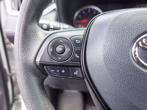 Certified 2021 Toyota RAV4 XLE AWD/4WD image 16