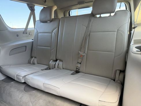 Used 2015 GMC Yukon XL Denali w/ Premium Package image 16