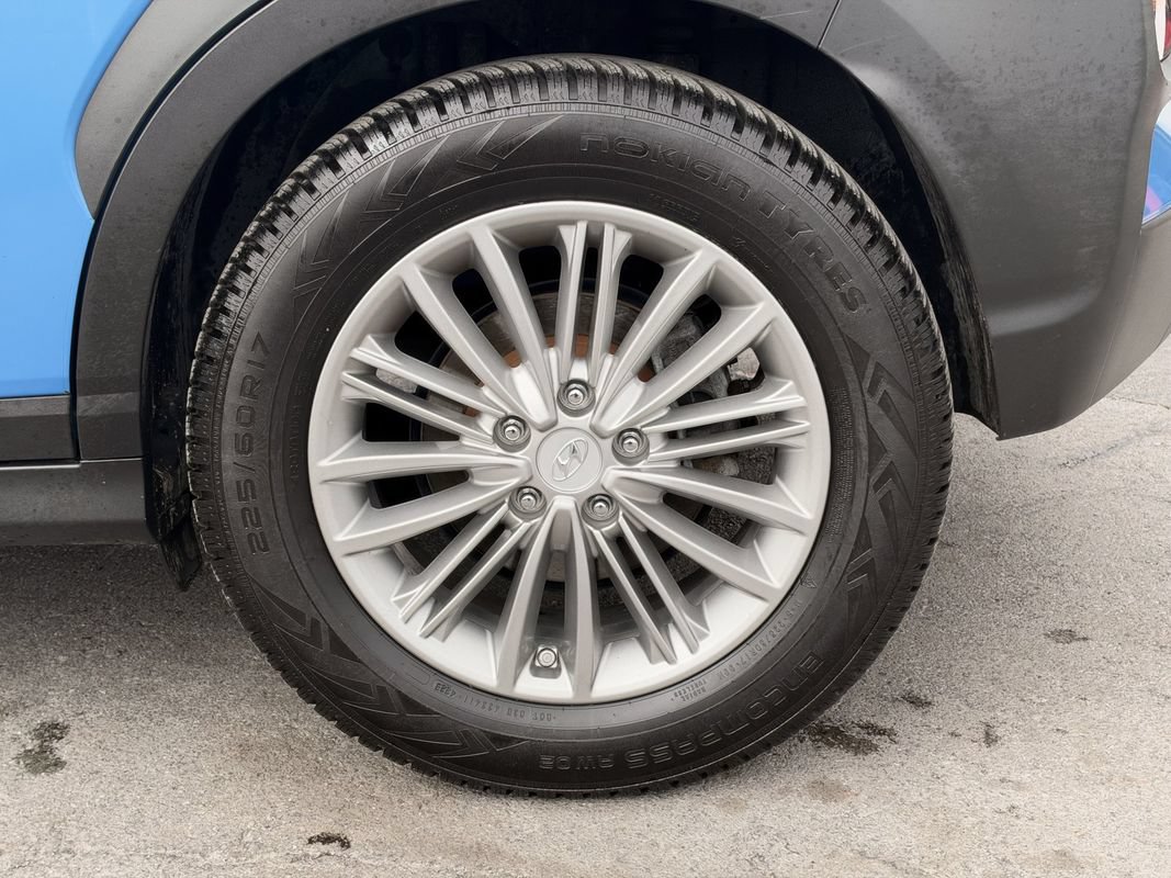 Used 2020 Hyundai Kona SEL AWD/4WD image 28