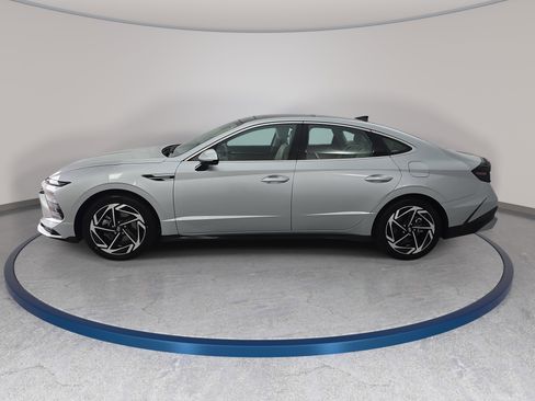 Used 2024 Hyundai Sonata SEL w/ Convenience Package image 8