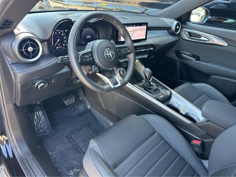 Used 2024 Alfa Romeo Tonale Ti image 16