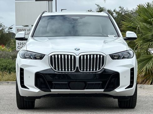 New 2026 BMW X5 xDrive40i w/ M Sport Package AWD/4WD image 8