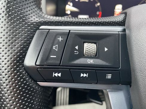 Used 2025 Mitsubishi Outlander SEL AWD/4WD image 30