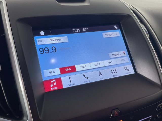 Used 2016 Ford Edge Titanium w/ Technology Package AWD/4WD image 7