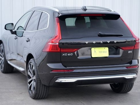Used 2023 Volvo XC60 B5 Ultimate w/ Climate Package image 49