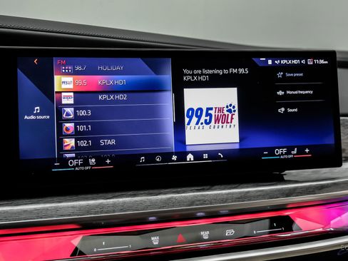 Used 2025 BMW i7 xDrive60 AWD/4WD image 67