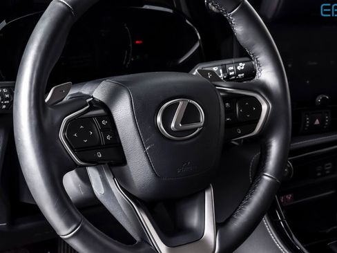 Used 2025 Lexus NX 350h AWD w/ Premium Package image 18