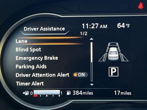 New 2025 Nissan Versa SR w/ Trunk Package image 24