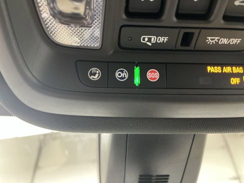 Certified 2023 Chevrolet Traverse LT w/ LT Premium Package image 32