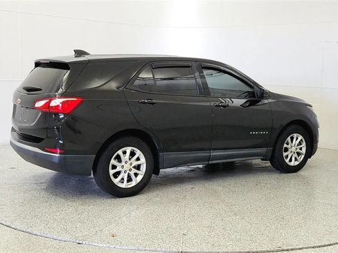 Used 2018 Chevrolet Equinox LS FWD image 8