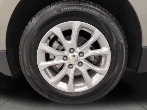 Used 2018 Chevrolet Equinox LT AWD/4WD image 3