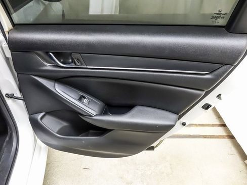 Used 2019 Honda Accord Sport image 25