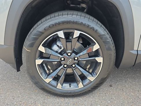 New 2026 Chevrolet Equinox RS FWD image 9