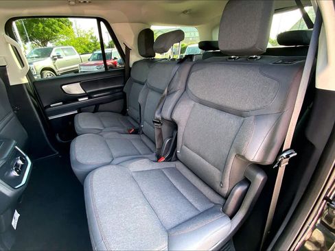 Certified 2025 Ford Expedition Active RWD image 19