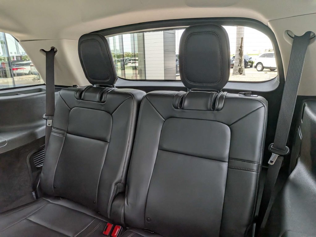 Certified 2024 Lincoln Aviator 2WD w/ Premium Package image 14