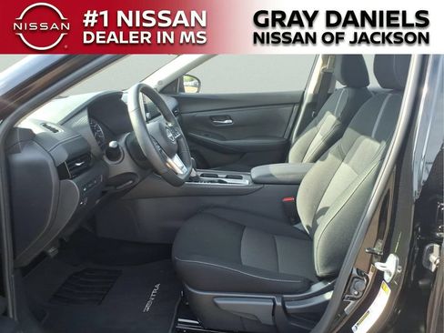 Used 2025 Nissan Sentra SV w/ All-Weather Package FWD image 22