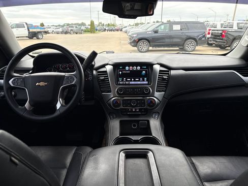 Used 2017 Chevrolet Suburban LT AWD/4WD image 19
