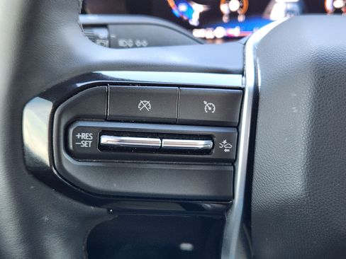 Certified 2025 Chevrolet Colorado ZR2 w/ Technology Package image 17