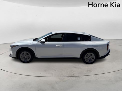 New 2026 Kia K4 FWD image 6