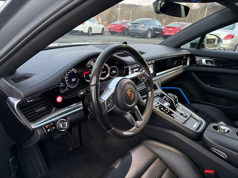 Used 2019 Porsche Panamera 4 image 17
