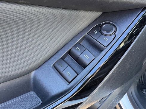 New 2026 Chevrolet Equinox LT w/ Convenience Package II image 12