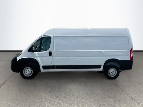 New 2026 RAM ProMaster 2500 w/ Convenience Group FWD image 4