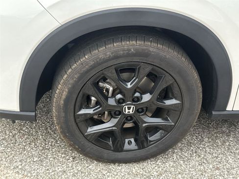 Used 2024 Honda HR-V Sport image 12