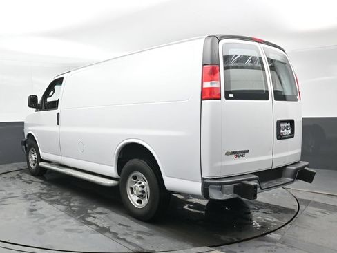 Used 2023 Chevrolet Express 2500 w/ Driver Convenience Package image 10