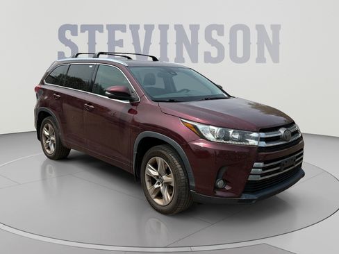Used 2018 Toyota Highlander Limited AWD/4WD image 7