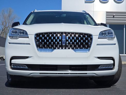 Used 2023 Lincoln Aviator Grand Touring w/ Equipment Group 301A image 12