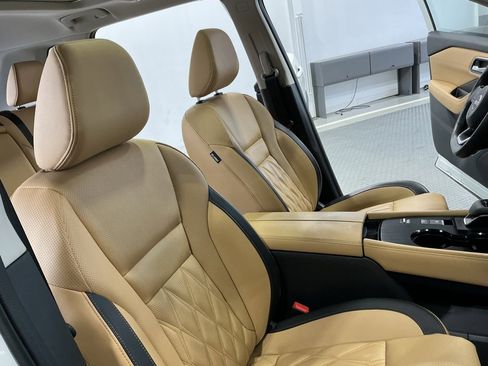 Used 2023 Nissan Rogue Platinum w/ Platinum Premium Package image 26